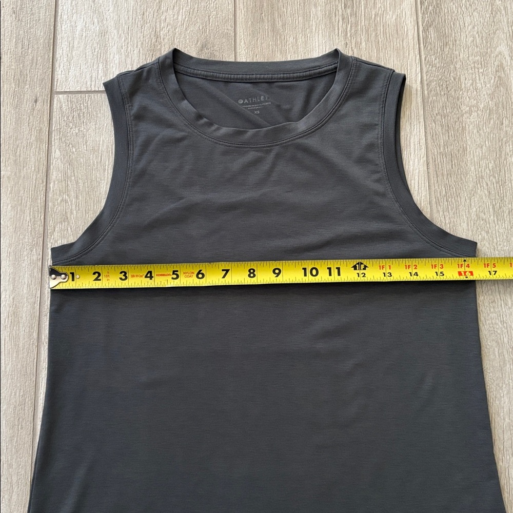 Athleta Dark Gray Athletic Athleisure Tank Top - Picture 7 of 8